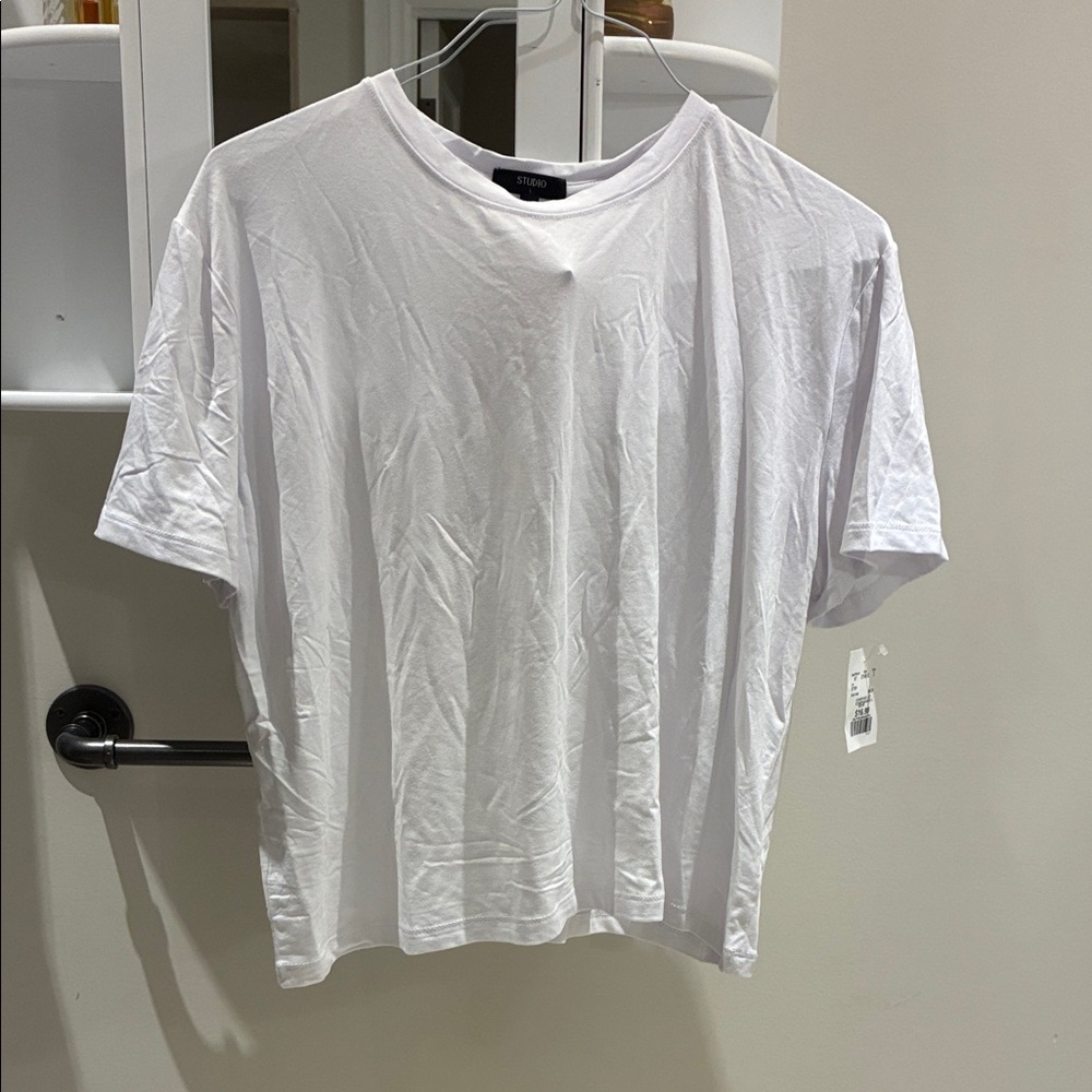 BNWT Studio White Short Sleeve Tee 👵MT